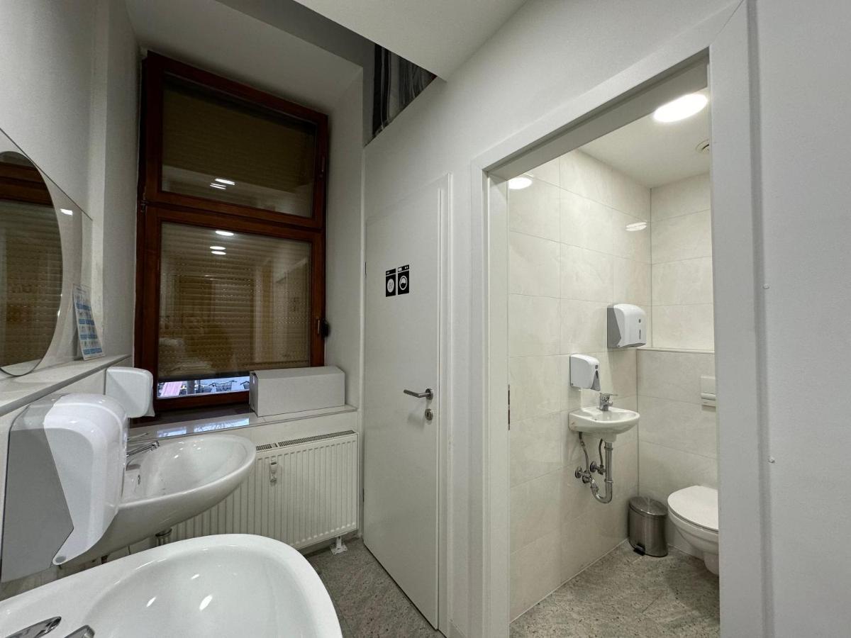 לובליאנה Hostel Opera מראה חיצוני תמונה